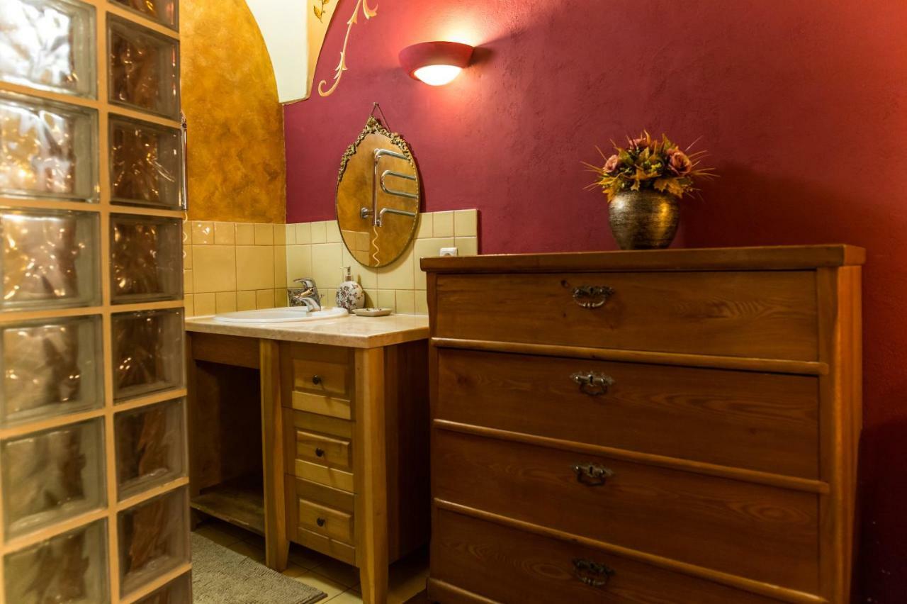Apartamento Antique Old Town Studio By Urban Rent Vilna Exterior foto