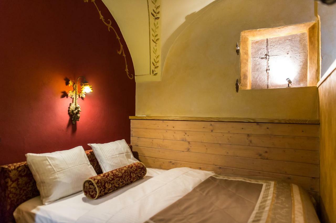 Apartamento Antique Old Town Studio By Urban Rent Vilna Exterior foto