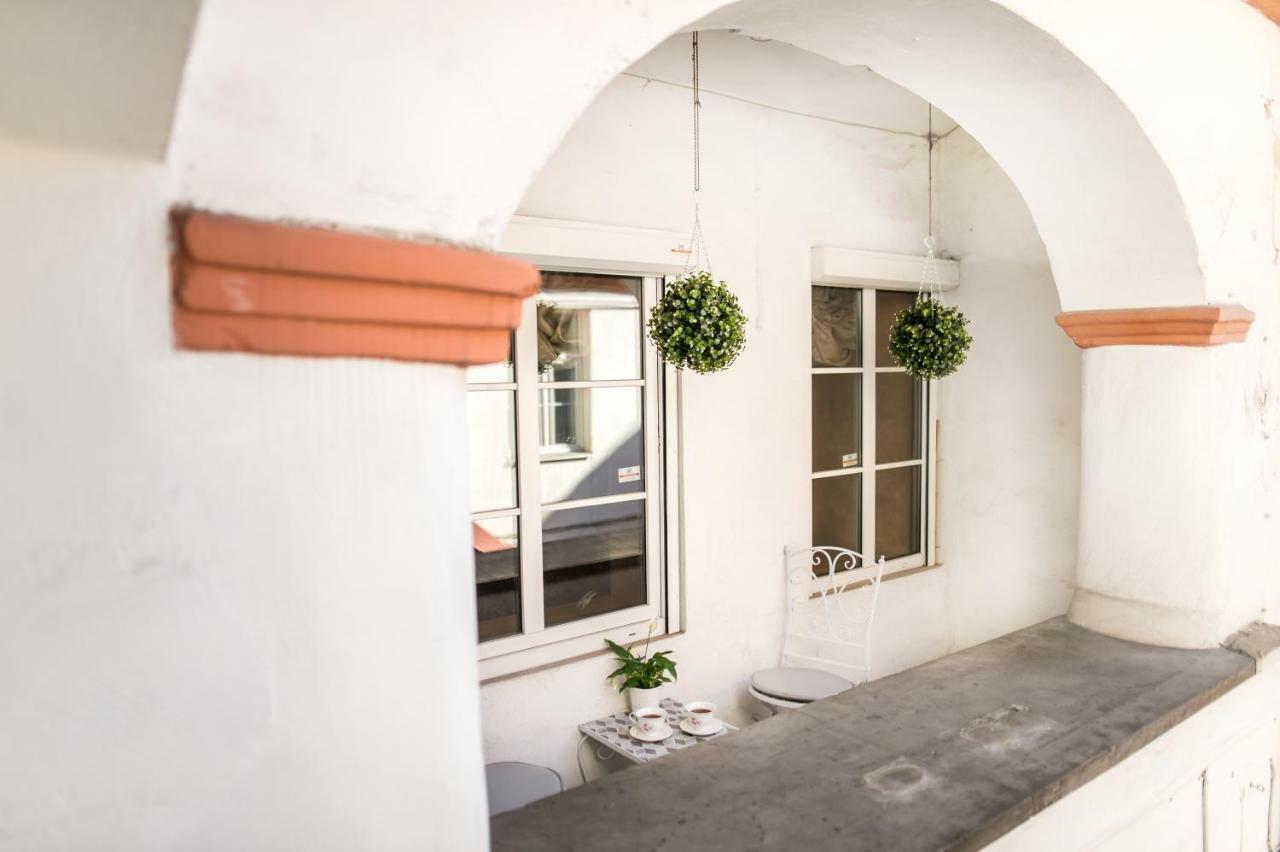 Apartamento Antique Old Town Studio By Urban Rent Vilna Exterior foto